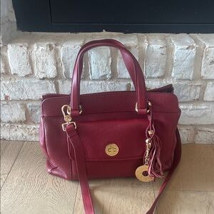 Isaac Mizrahi Elegant Red pebble Leather shoulder bag. Probably never used.